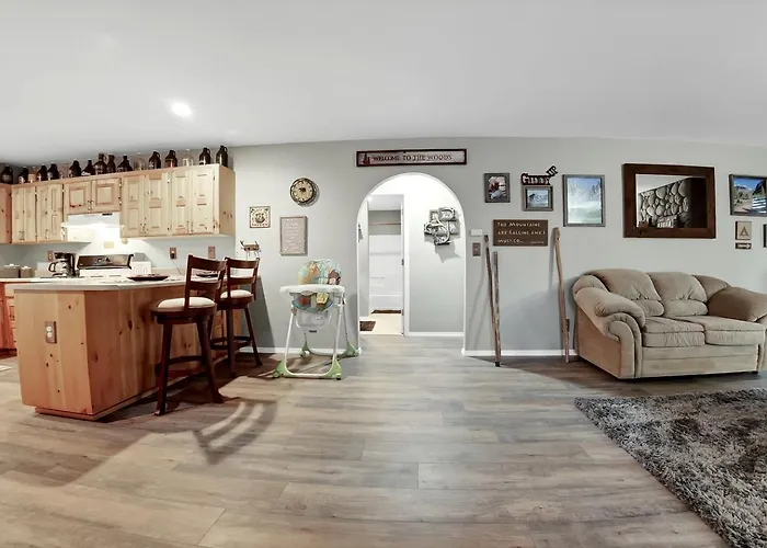 Charming Surrounded By Nature, The Perfect Base For Outdoor Adventures In Parks, Arizona * Parks